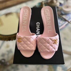 CHANEL Pink Quilted Slide Mules with Gold CC Hardware Sz 36